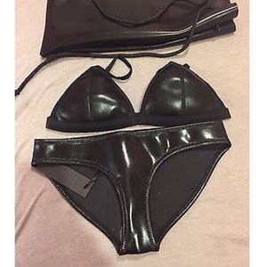 Triangl bikini bathing suit